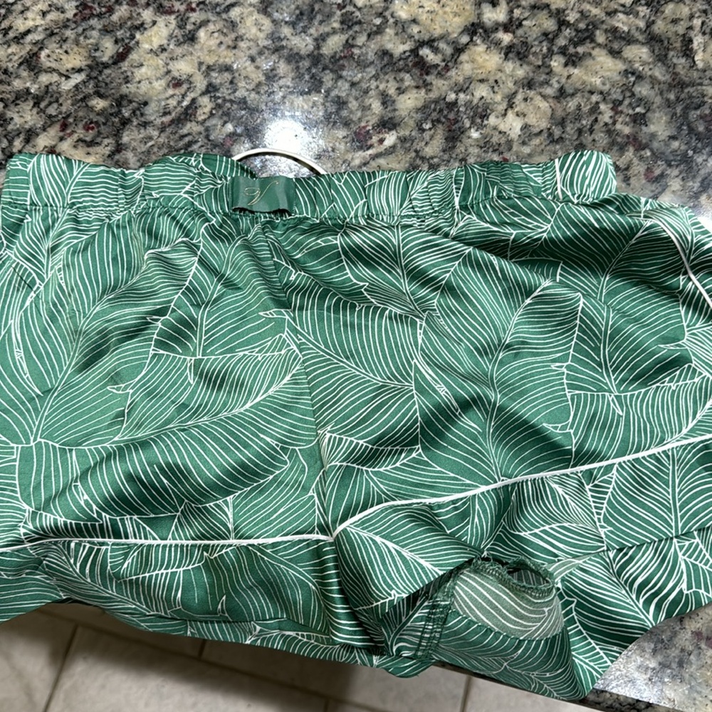 Victoria Secret pajamas - Picture 4 of 5